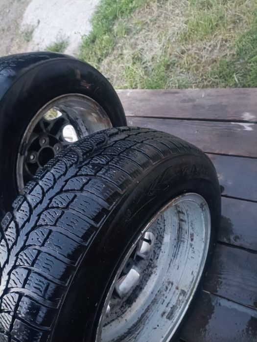Продам диск R 15 комплект с резиной на мерседес