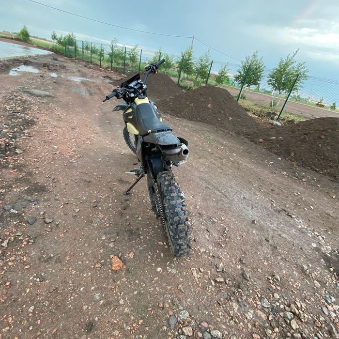 Продам мотоцикл сумц 300 цепной