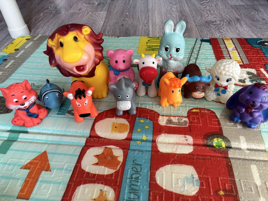Продам детские игрушки! В отличном состояние