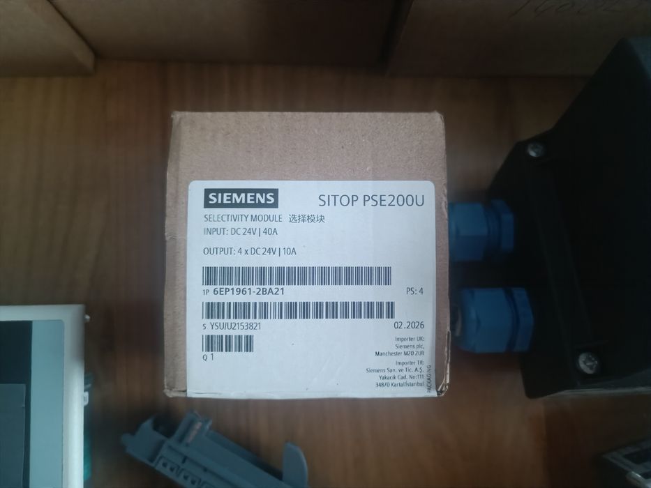 Siemens X005EEC 6GK5005-0BA10-1CA3 NOU Industrial Ethernet
Switch Indu