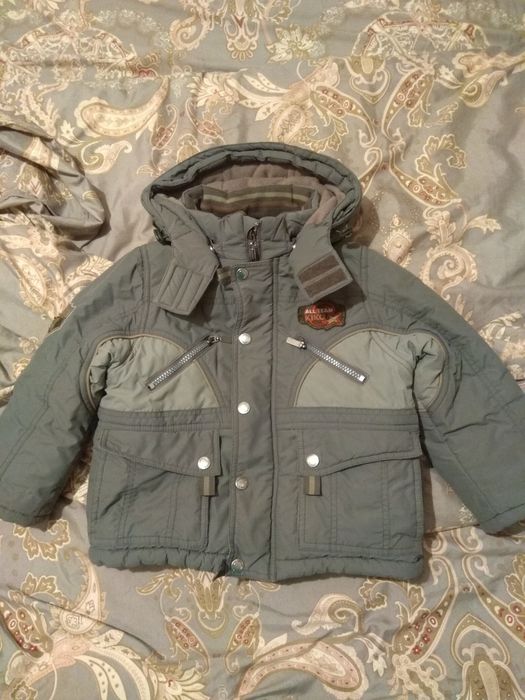 Продам зимний комплект куртка+комбез