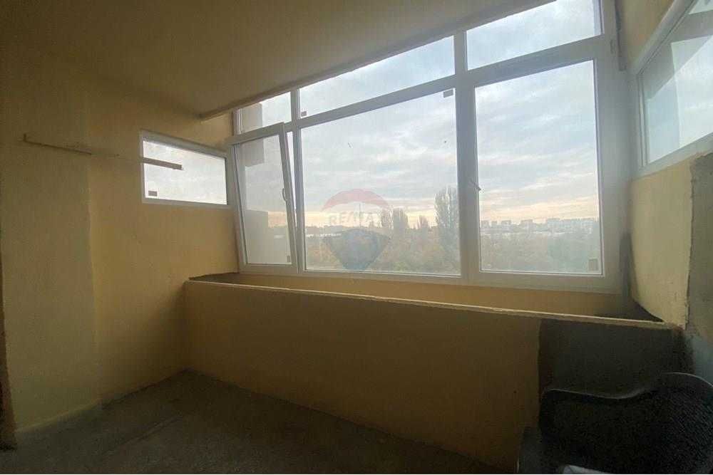 Продава се Тристаен апартамент в Шумен, Пазара - 90 кв.м за 1275 €/кв.м - Снимка #9