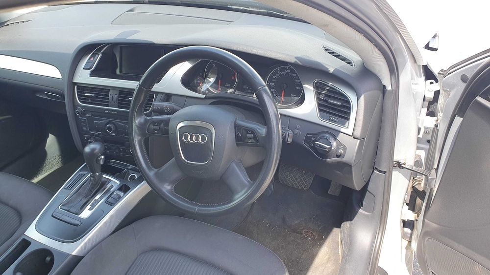 АУДИ А-4 2.0 TDI 143 k.c.2010 г НА ЧАСТИ.