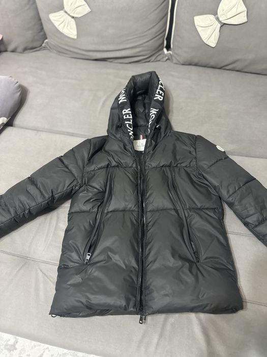 Куртка черный Moncler