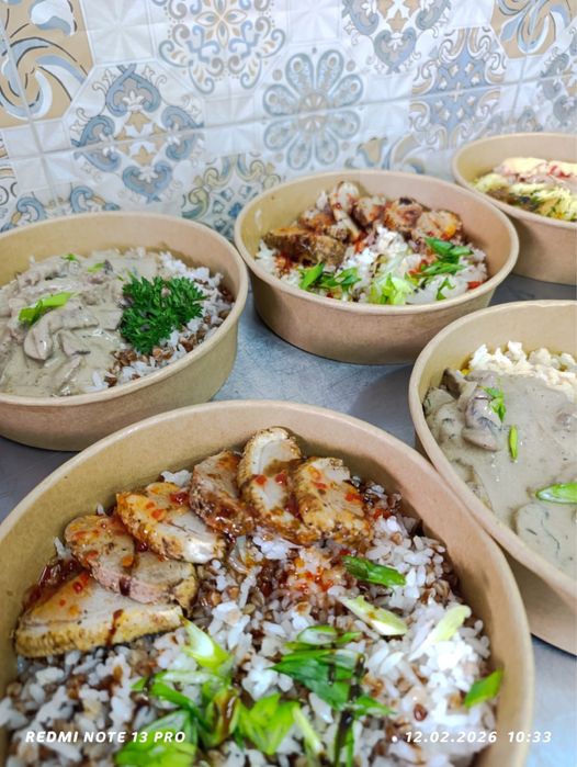 Доставка горячих обедов по городу Алматы