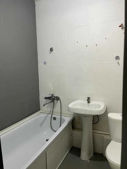 Продаётся 2-комнатная Юбилейный! С ремонтом!