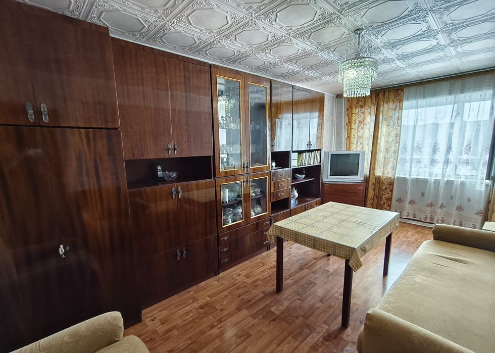 продается 2 ком  квартира