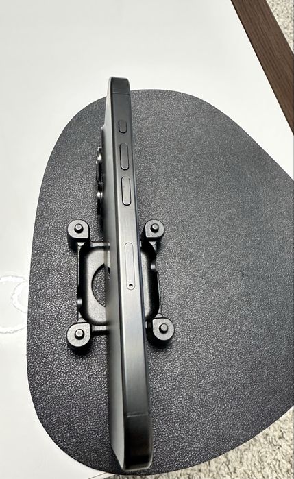 iPhone 15 Pro- 128 Gb