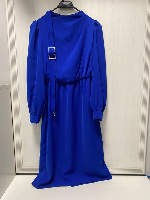 Продам платье женское