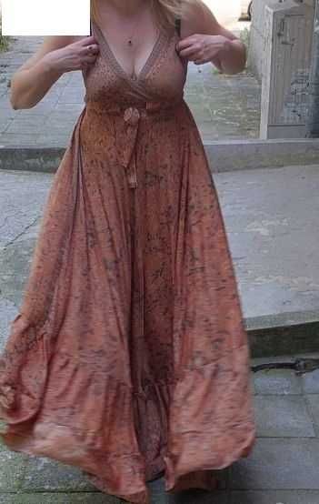 Дълга рокля от естествена коприна