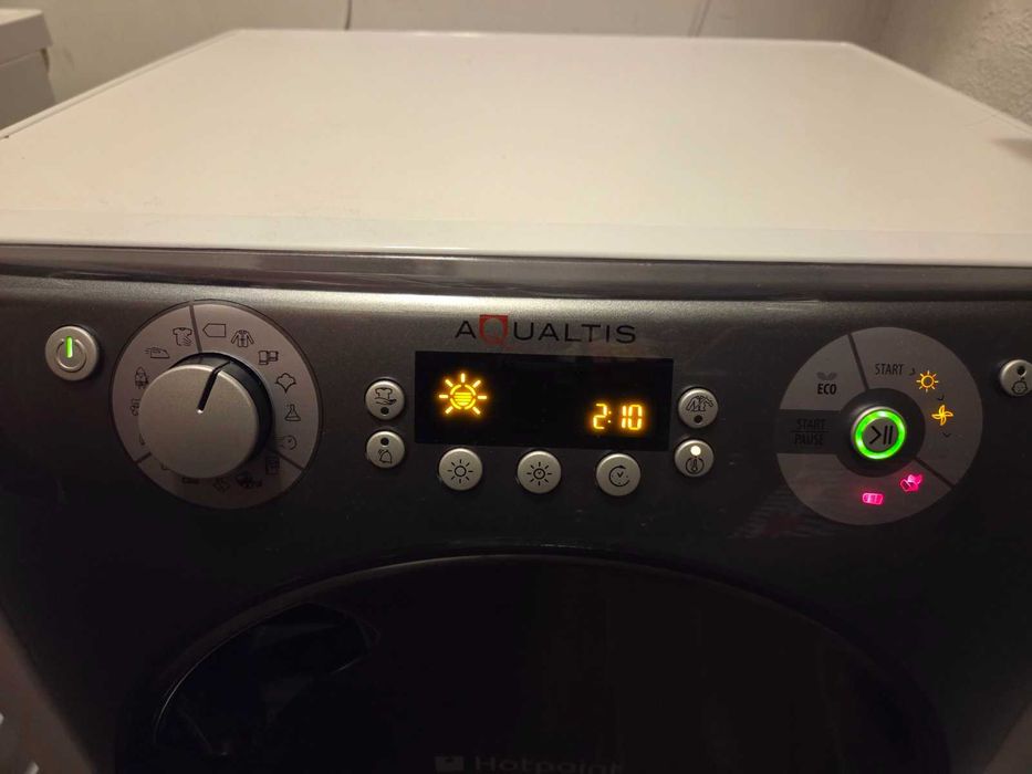 Сушилня Аристон, 9 кг (Hotpoint Ariston) с термопомпа