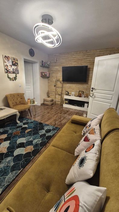 Apartament 3 camere  Podu Roșu/ Splai Bahlui