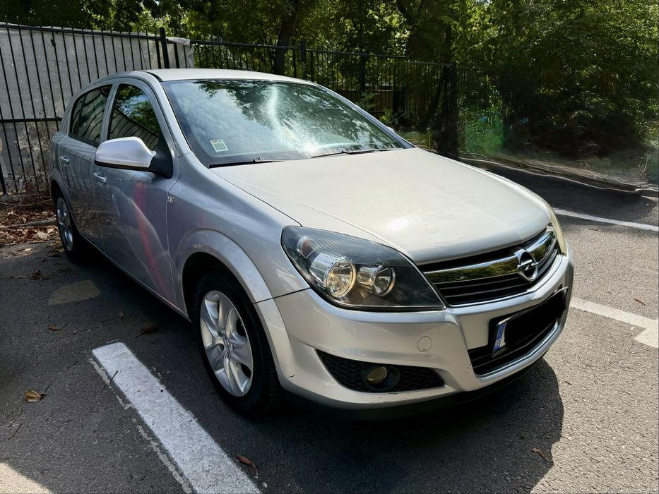OPEL Astra 2011 — imagine 4
