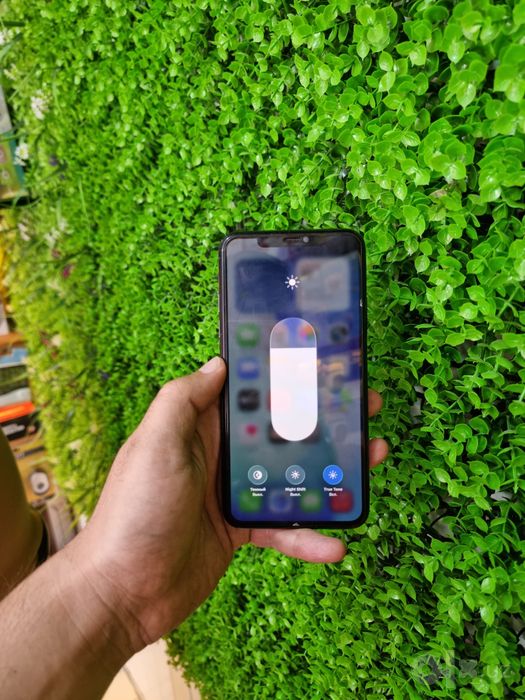 iPhone 11Pro Max (256GB) FacID, Truton Ishlaydi Yomks 100% Sotiladi.