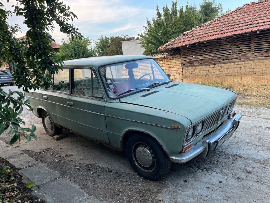 Лада 1500, бензин ,цвят зелен