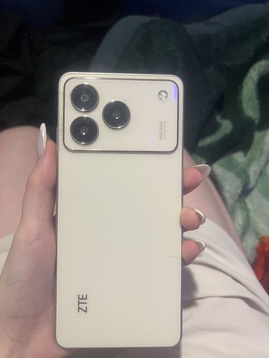 ZTE Blade продам срочно