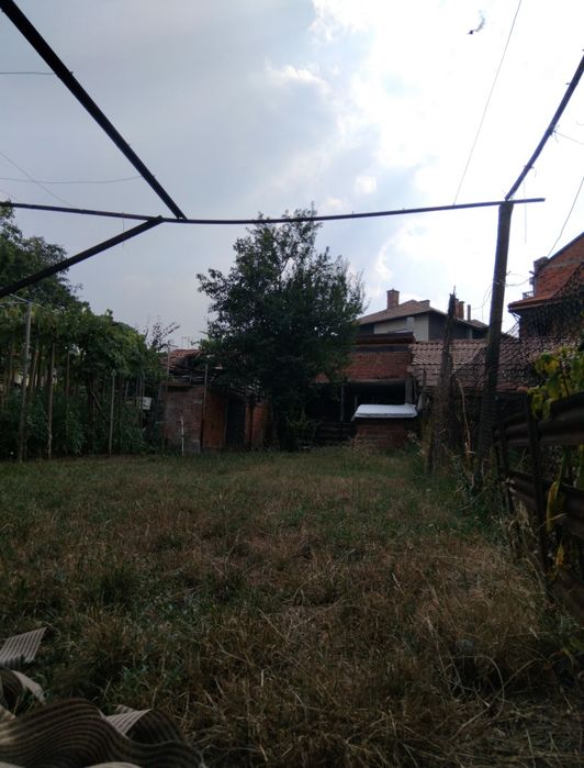 Продава етаж в гр.Кюстендил