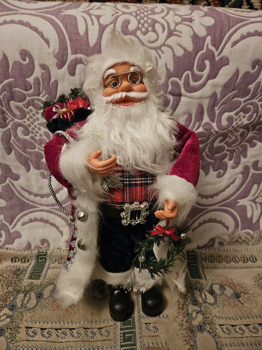 Новогодний Дед мороз