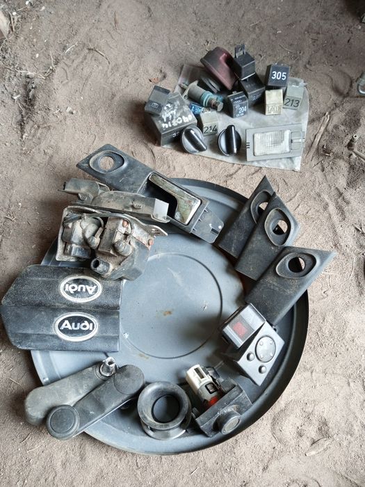 Ауди 100с4 мелочи