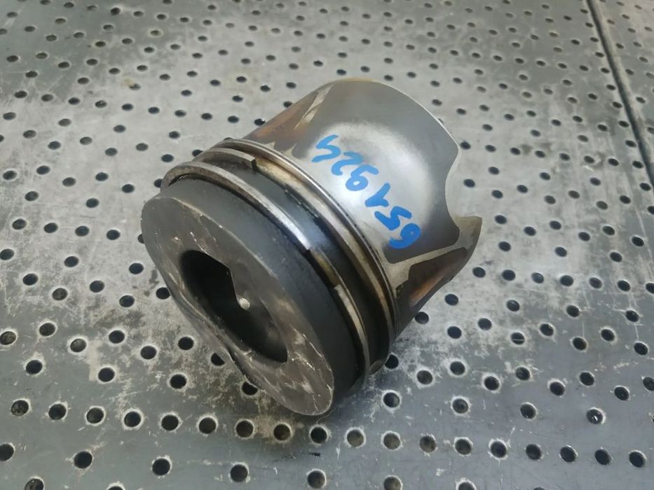 piston  2.2 cdi 651924 mercedes  e-class w212 euro 5