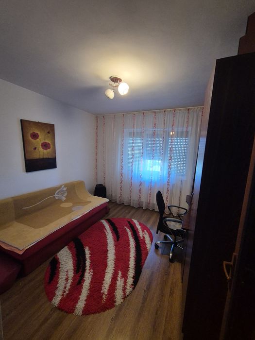Vand apartament cu 2 camere