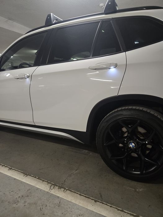 BMW X1 2.0D xDrive 177к.с. | 4x4 | Обслужена | Реални км
