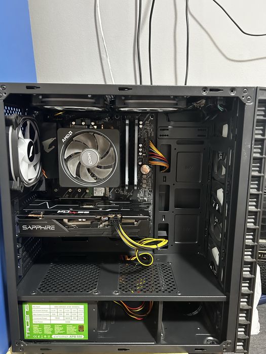 Vand/ Schimb PC Gaming nou