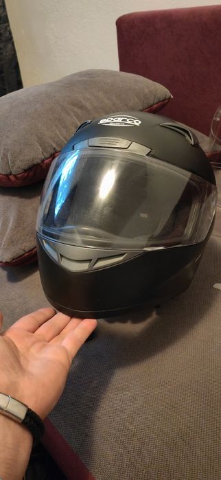 Vând căști motocicleta