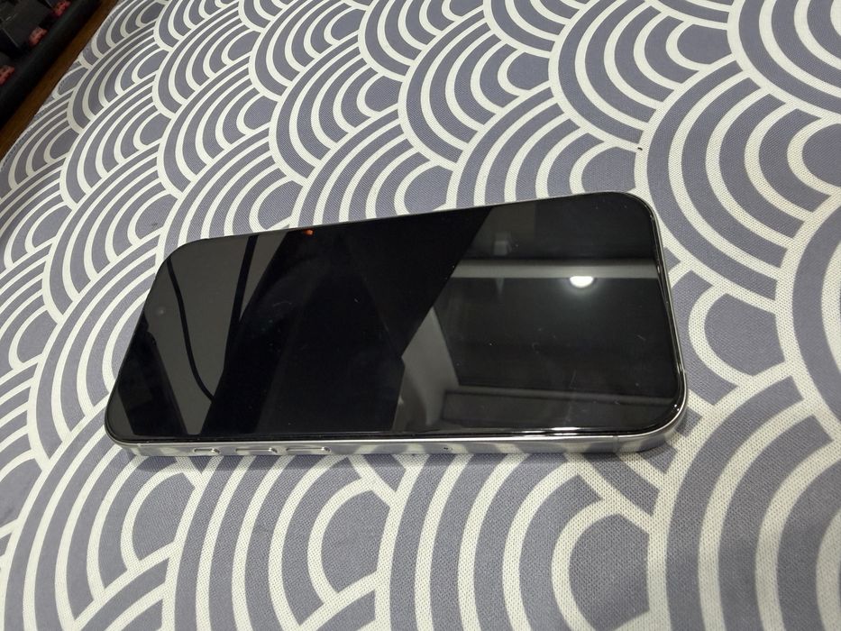 IPhone 16 pro 128gb white titanium 90%