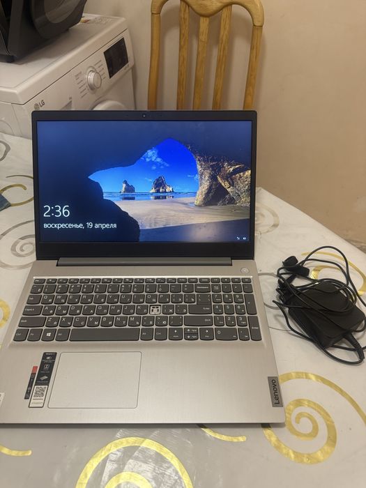 Продам ноутбук идеальное состояние леново не был в ремонте вообще