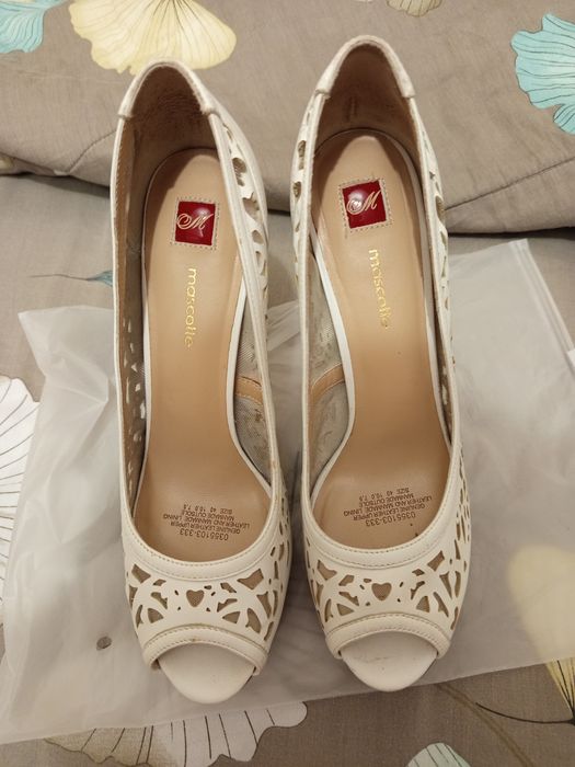 Туфли праздничные