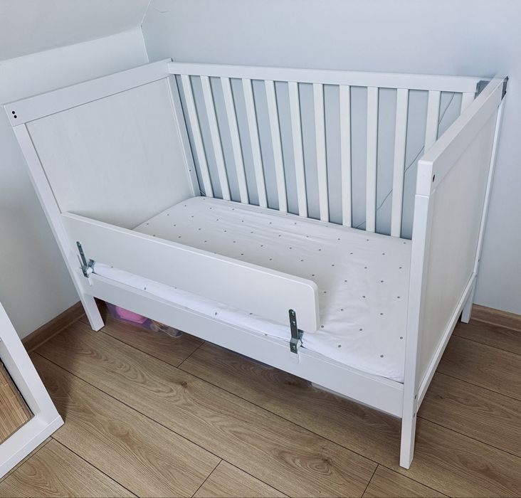 Ikea SUNDVIK бебешко дървено легло 60/120