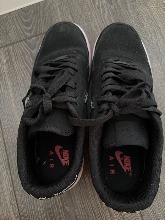 Продам оригинал кроссовки Nike