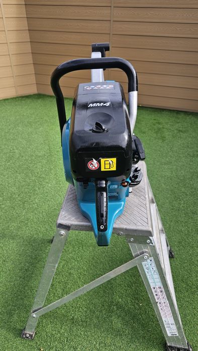 Drujba  MAKITA  motor in 4 timpi