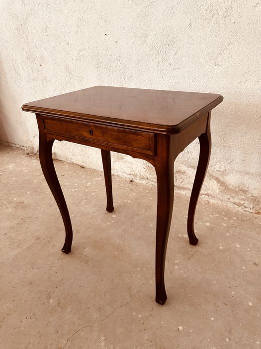 Винтидж дамско писалище / помощна масичка Louis XV с чекмедже