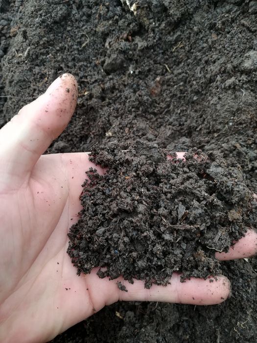 Pământ de gradina pământ gazon pământ fertil mranita bălegar branita