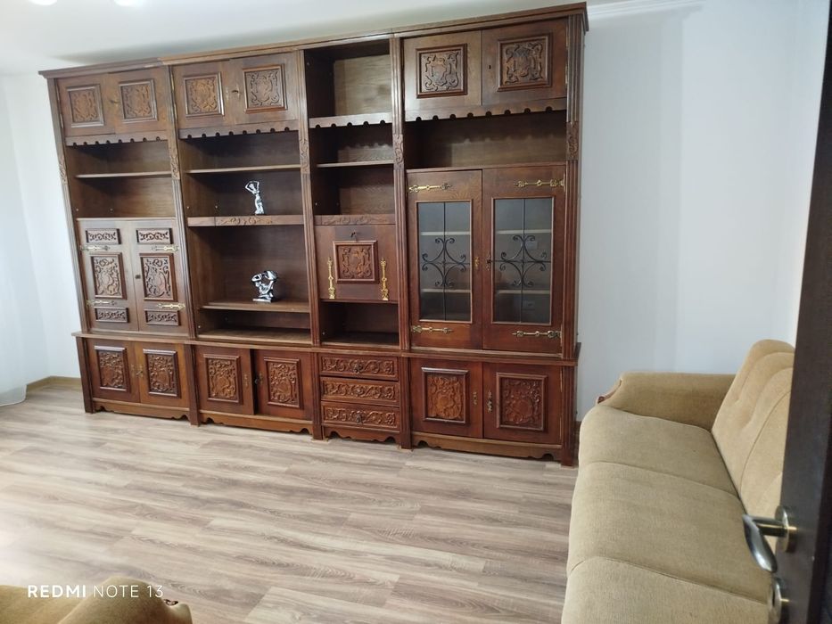 Închiriez apartament central