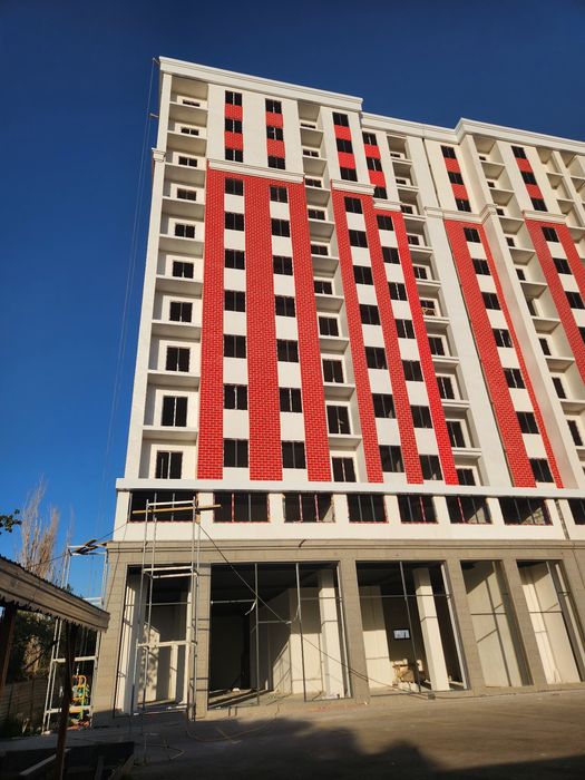 Янги Хаёт тумани 12 автобус саройи олдида