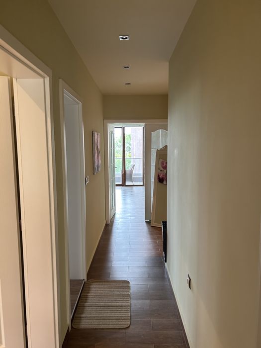 Дава се под наем Тристаен апартамент в Варна, ВИНС - 117 кв.м за 714 € - Снимка #2