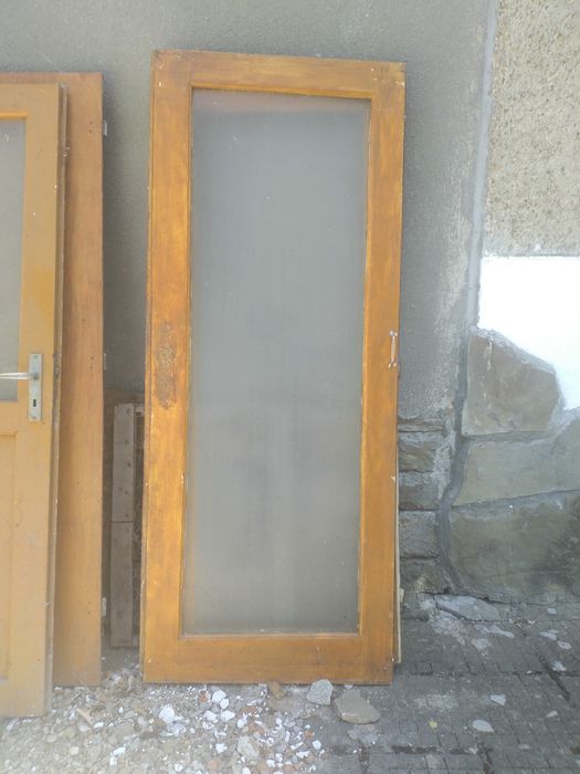 Врати дървени без каси