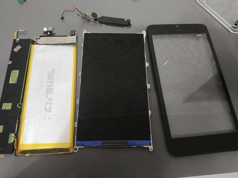 Запчасти на планшет eplutis G68