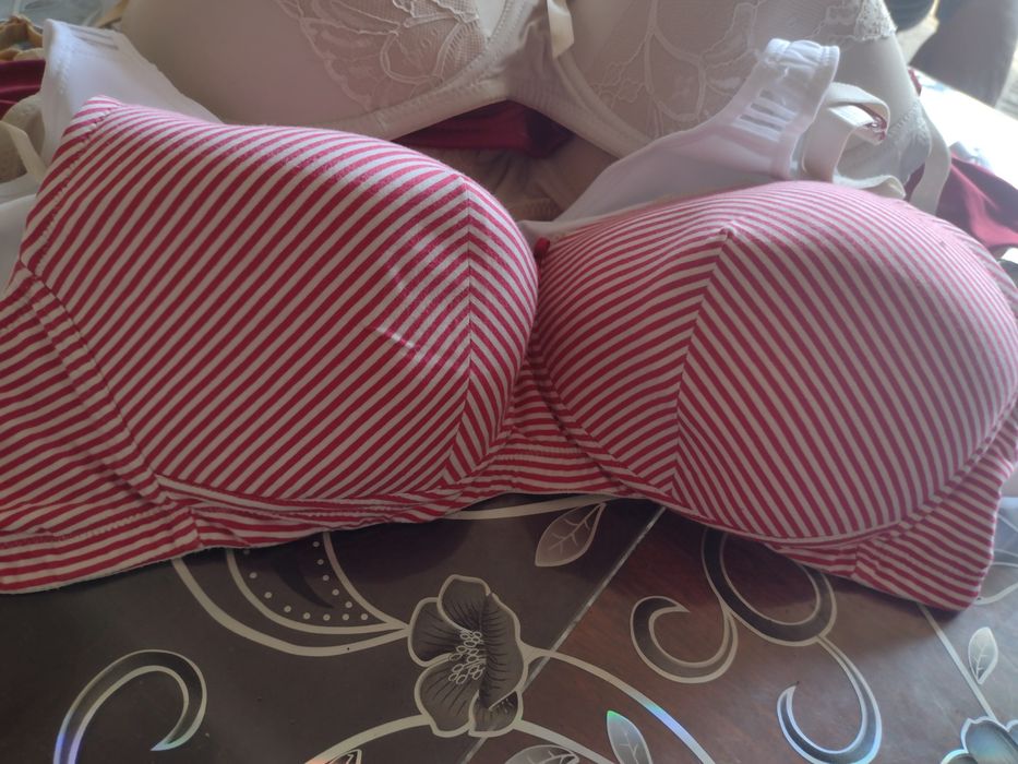 Lot sutiene dama mărime 44/100