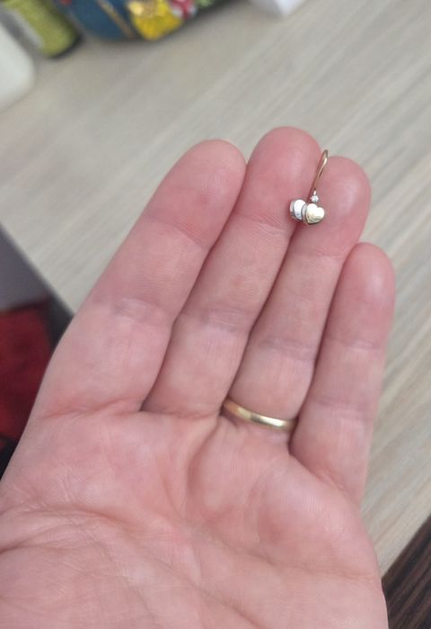 Cercelus  inimioare aur 9 k galben alb 9 karate