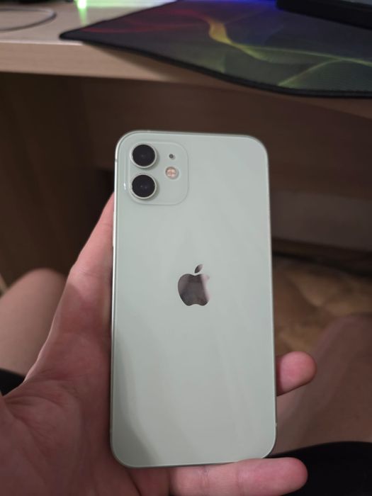 Iphone 12 64Гб.
