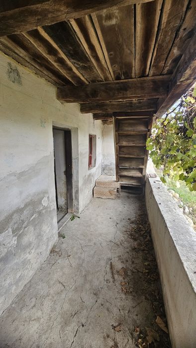 Casă de vânzare în Bălteni, Comuna Copăceni, Vâlcea – teren 500 mp