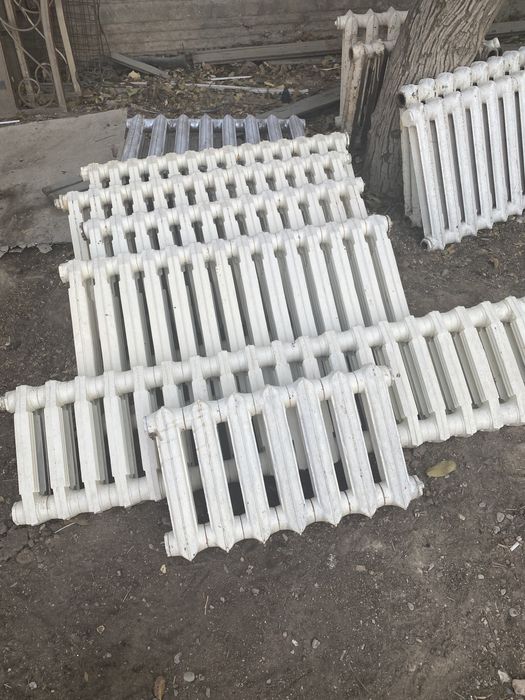 Продается чугунные батареи радиаторы батарейки