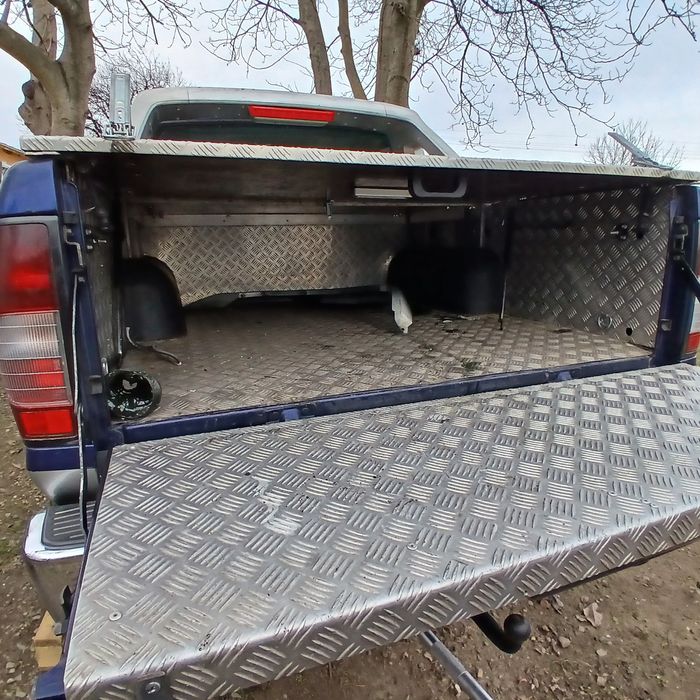 Nissan navara 2.5 133k.c