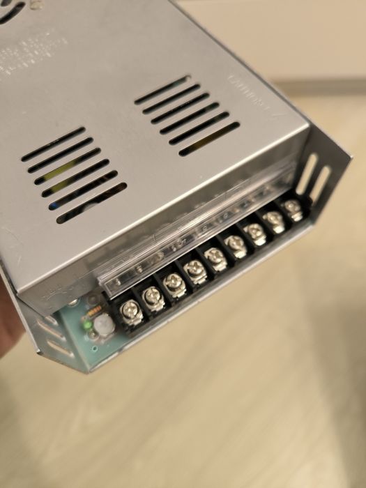 Импульсный блок питания 24 v 15 A. Несколько