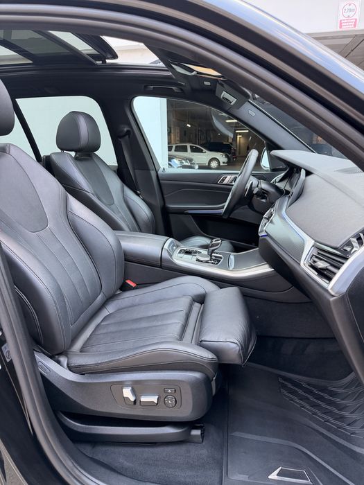 BMW X5 Facelift 3.0 diesel Pachet/Jante 22/Head-up/Soft close/Faruri led