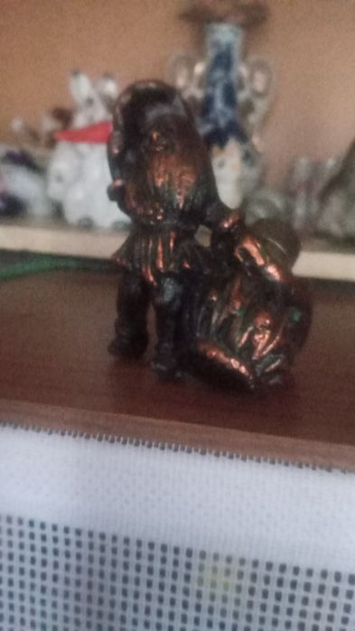 Продам статуэтки в хорошем состоянии.